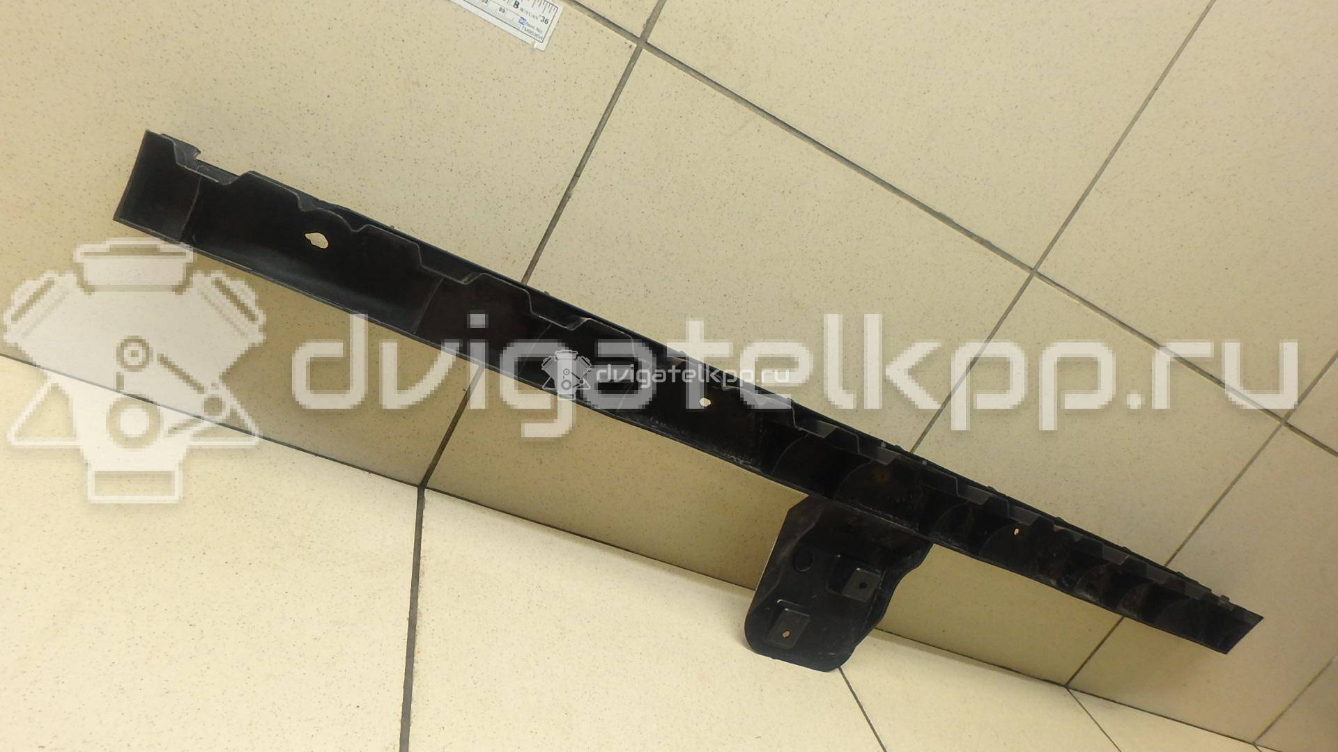 Фото Направляющая заднего бампера  1384509 для Ford Focus {forloop.counter}}