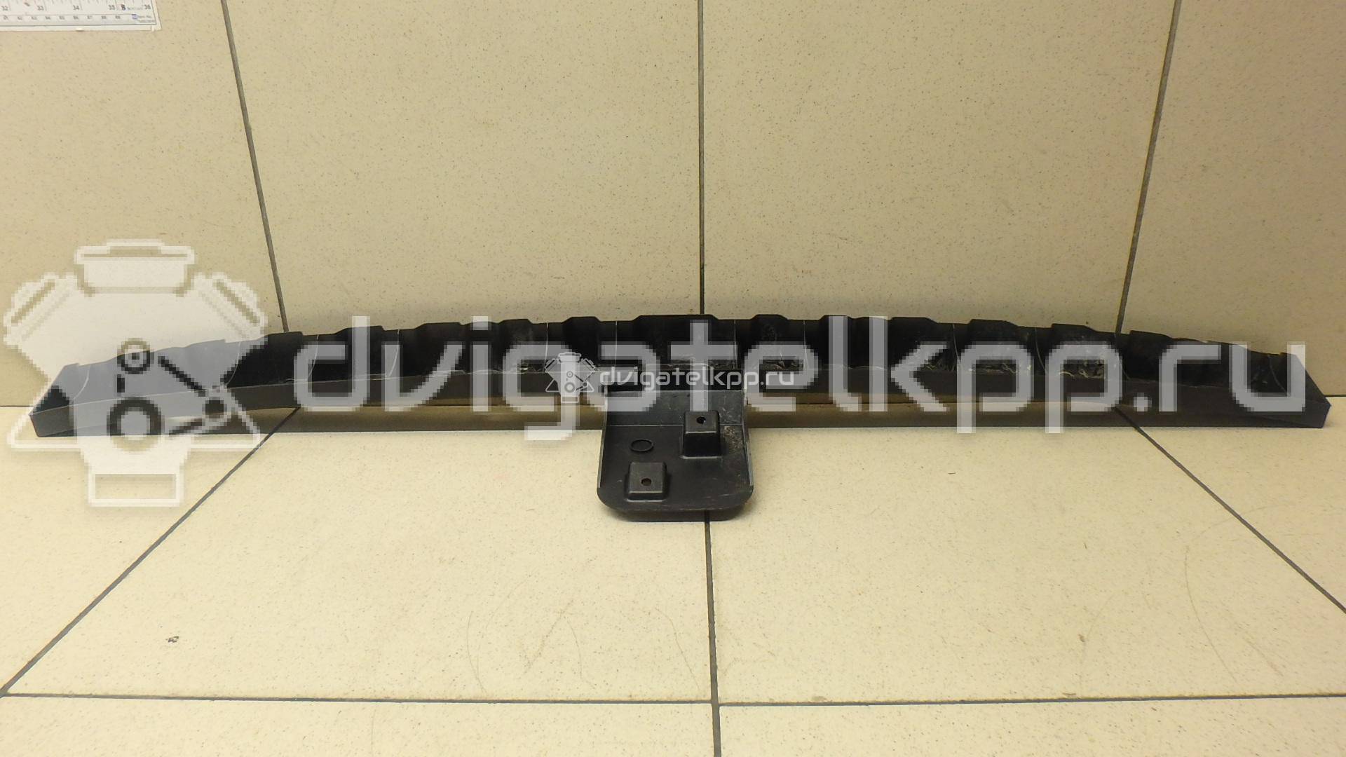 Фото Направляющая заднего бампера  1384509 для Ford Focus {forloop.counter}}