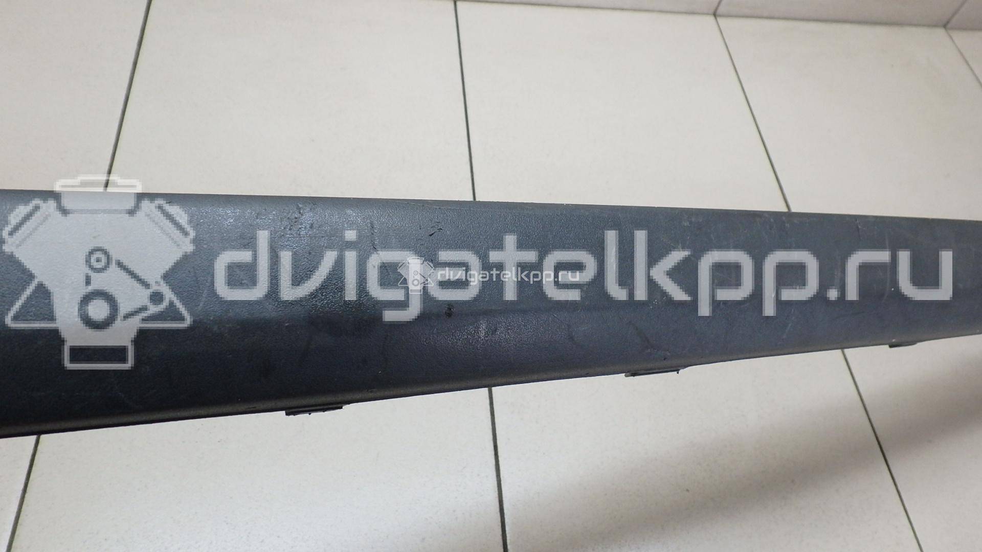 Фото Молдинг заднего бампера центральный  1360459 для Ford Focus {forloop.counter}}