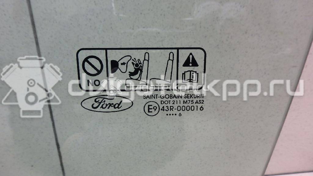 Фото Стекло двери передней левой  1342624 для Ford Focus {forloop.counter}}
