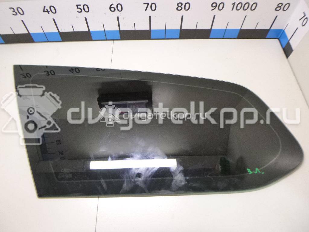 Фото Стекло кузовное глухое левое  1367769 для Ford Focus {forloop.counter}}