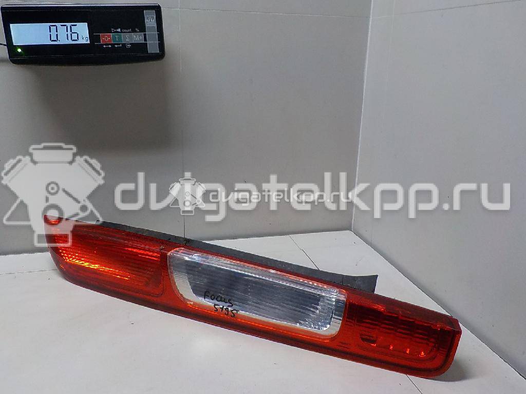 Фото Фонарь задний правый  1420450 для Ford Focus {forloop.counter}}