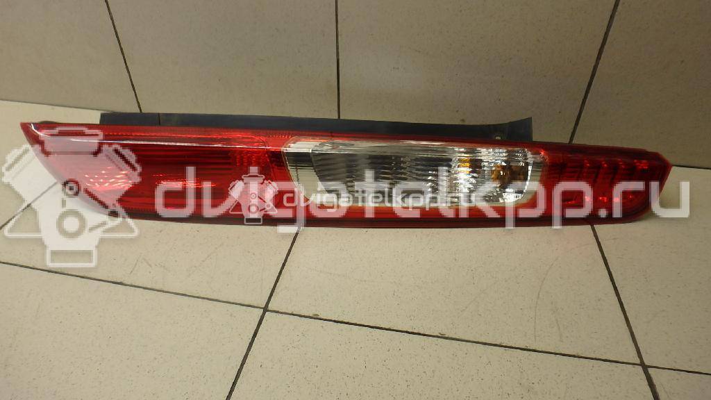 Фото Фонарь задний правый  1420450 для Ford Focus {forloop.counter}}
