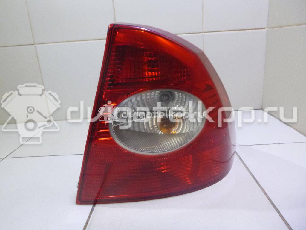 Фото Фонарь задний правый  1333832 для Ford Focus {forloop.counter}}