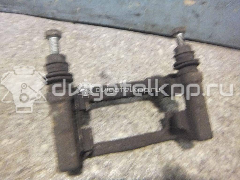 Фото Скоба суппорта заднего  1460288 для Ford Focus / Galaxy / Kuga / S-Max / Mondeo {forloop.counter}}