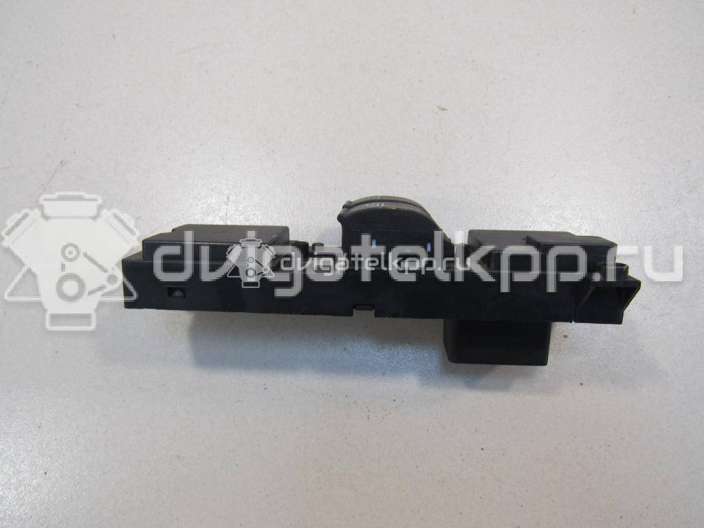 Фото Блок управления стеклоподъемниками  1484423 для Ford Focus {forloop.counter}}