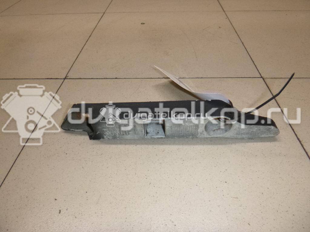 Фото Направляющая переднего бампера левая  8M5117D959AD для Ford Focus {forloop.counter}}