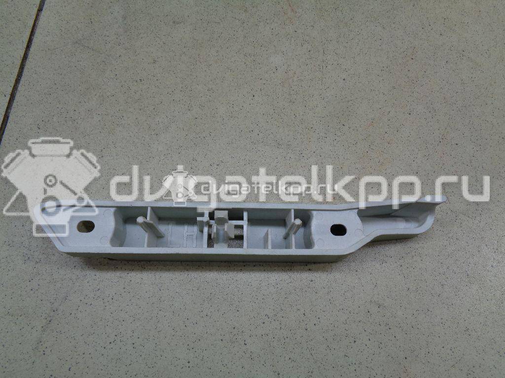 Фото Направляющая переднего бампера левая  8M5117D959AD для Ford Focus {forloop.counter}}