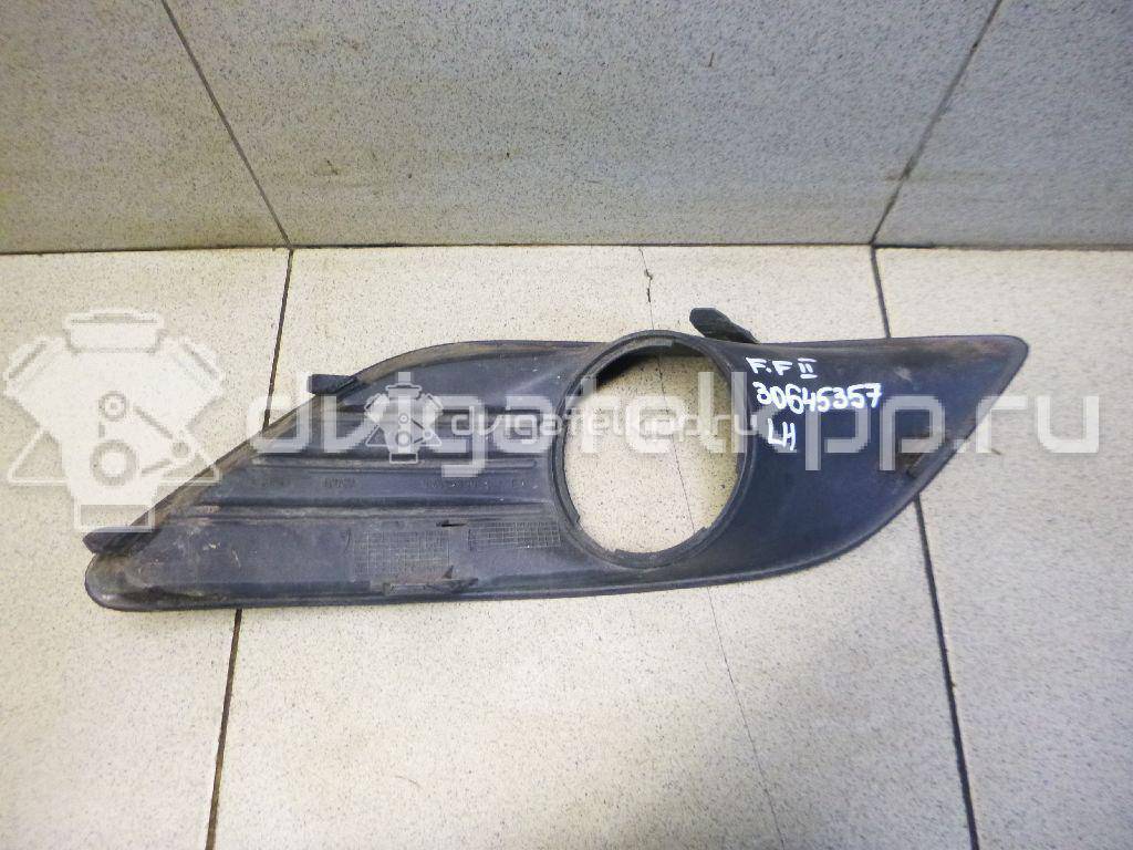 Фото Решетка в бампер левая  1528561 для Ford Focus {forloop.counter}}