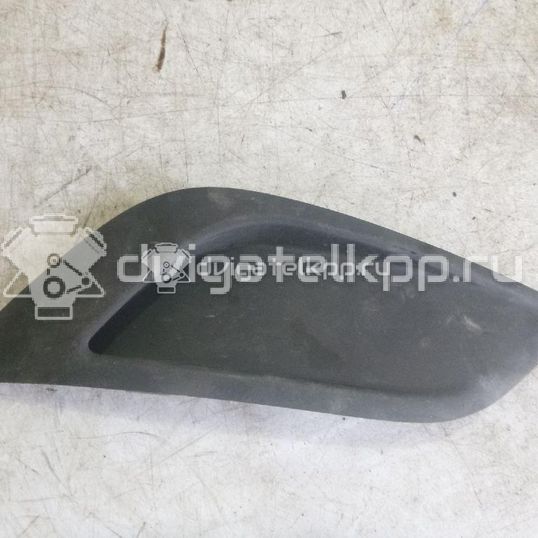 Фото Решетка в бампер правая  8m5119952be для Ford Focus