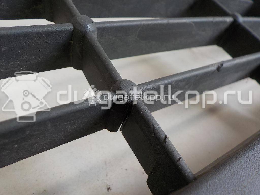 Фото Решетка в бампер центральная  1520644 для Ford Focus {forloop.counter}}
