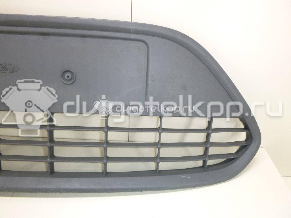Фото Решетка в бампер центральная  1497510 для Ford Focus {forloop.counter}}