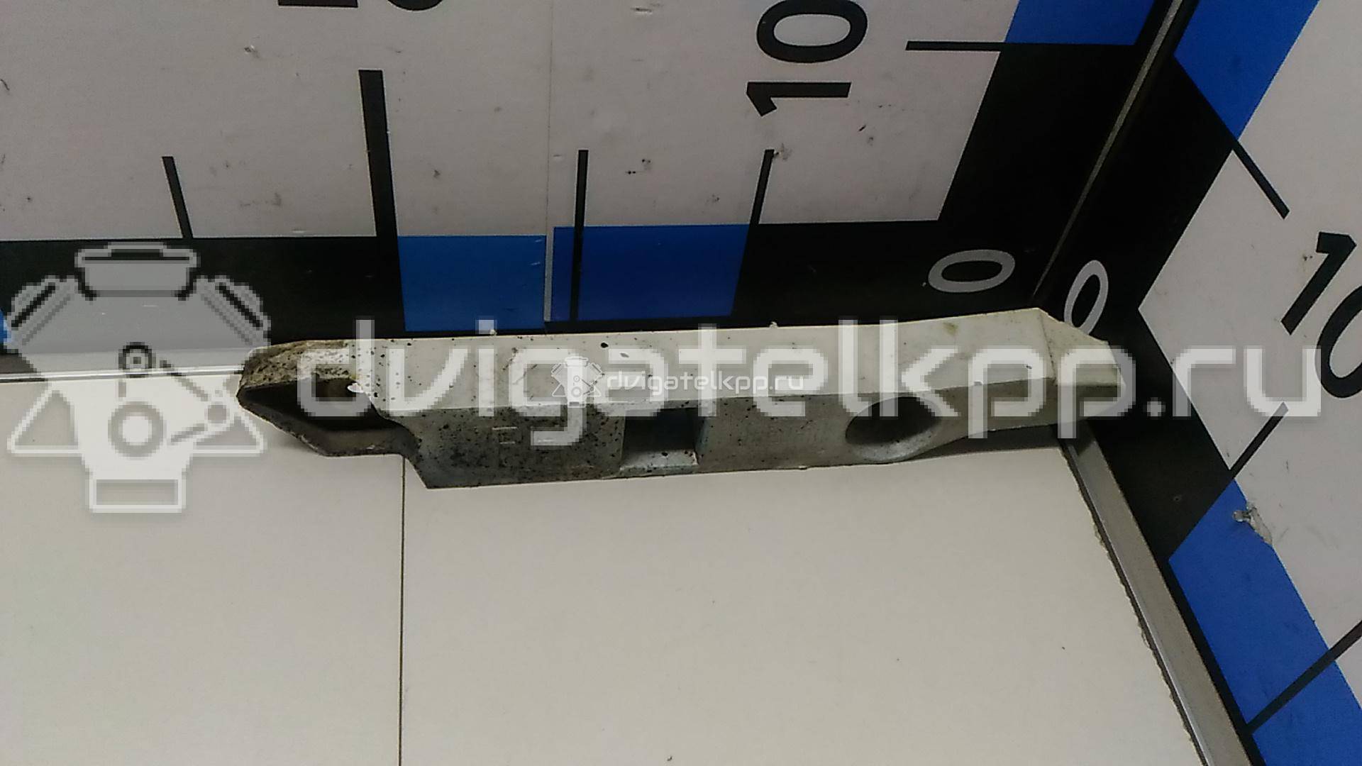 Фото Направляющая переднего бампера правая  8M5117D958AD для Ford Focus {forloop.counter}}