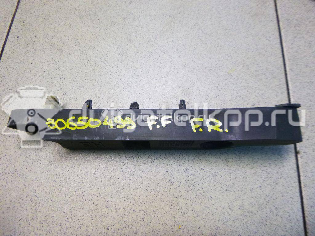 Фото Направляющая переднего бампера правая  1521605 для Ford Focus {forloop.counter}}