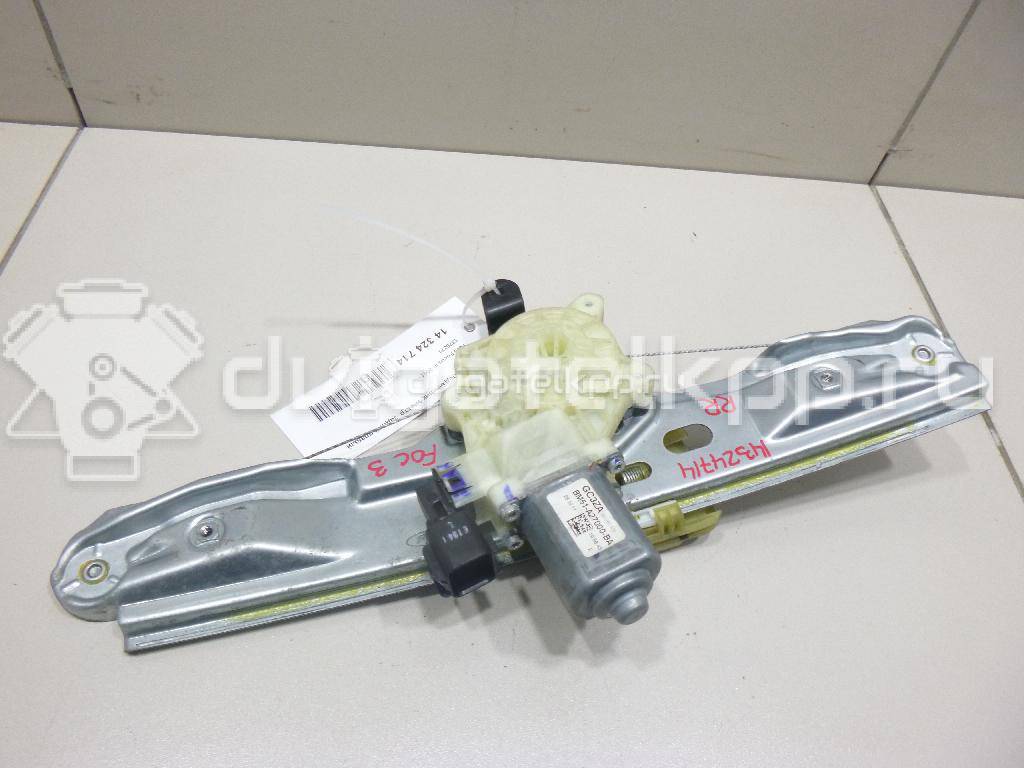 Фото Стеклоподъемник электр. задний правый  1870371 для Ford Focus {forloop.counter}}