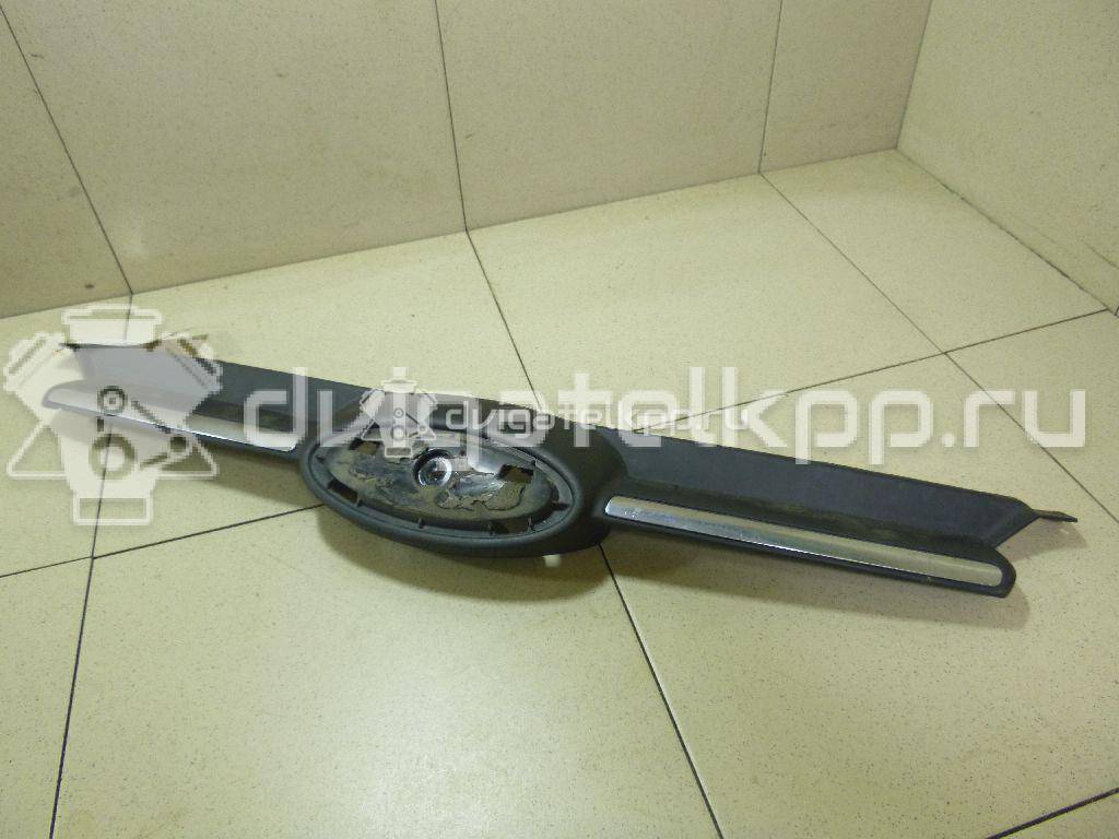 Фото Решетка радиатора  1718747 для Ford Focus {forloop.counter}}