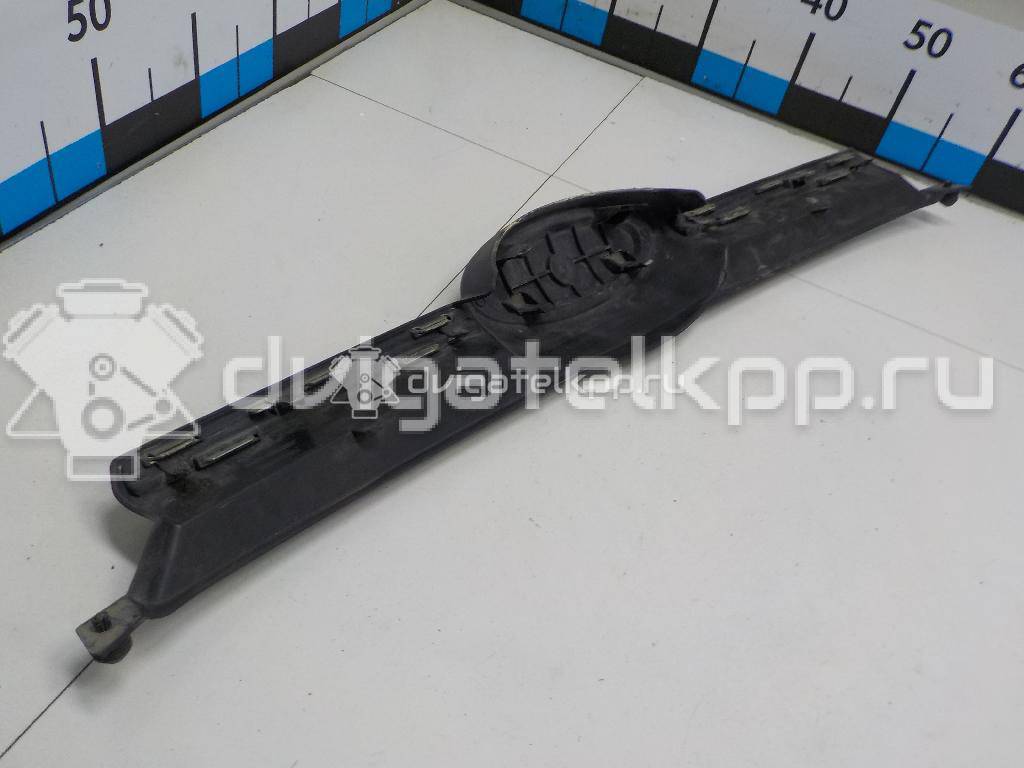 Фото Решетка радиатора  1718747 для Ford Focus {forloop.counter}}