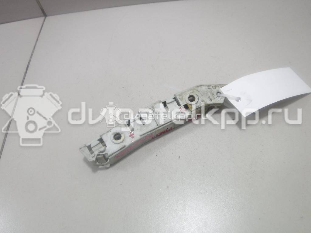 Фото Кронштейн переднего бампера правый  1718730 для Ford Focus {forloop.counter}}