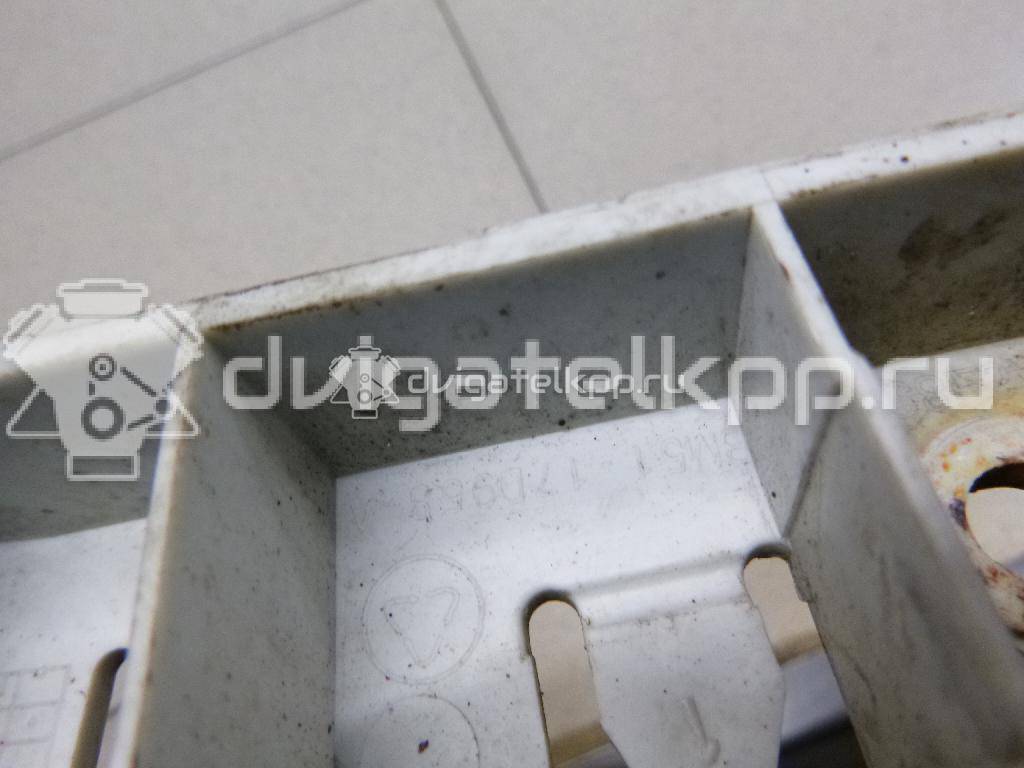 Фото Кронштейн переднего бампера правый  1718730 для Ford Focus {forloop.counter}}