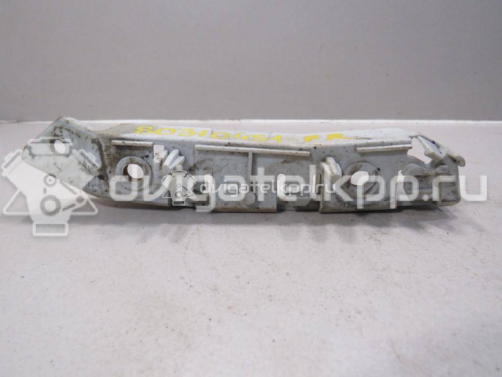 Фото Кронштейн переднего бампера правый  1718730 для Ford Focus {forloop.counter}}