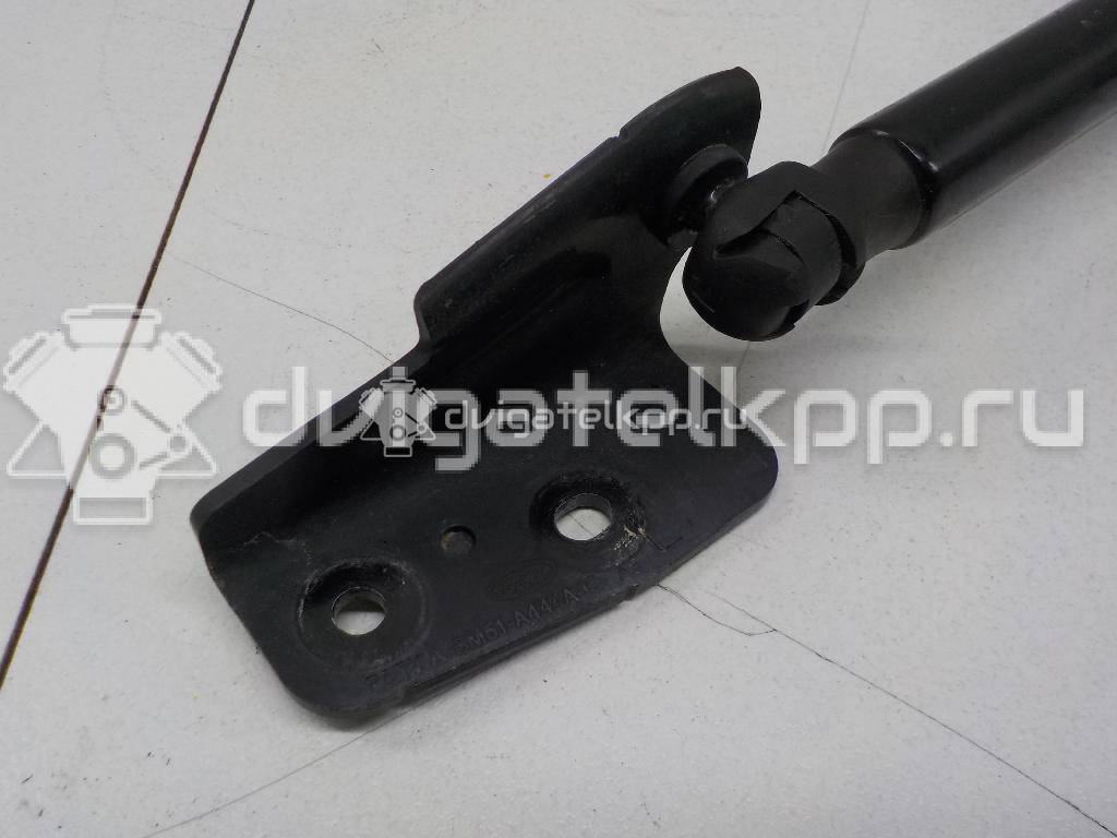 Фото Амортизатор двери багажника  BM51A406A10AE для Ford Focus {forloop.counter}}