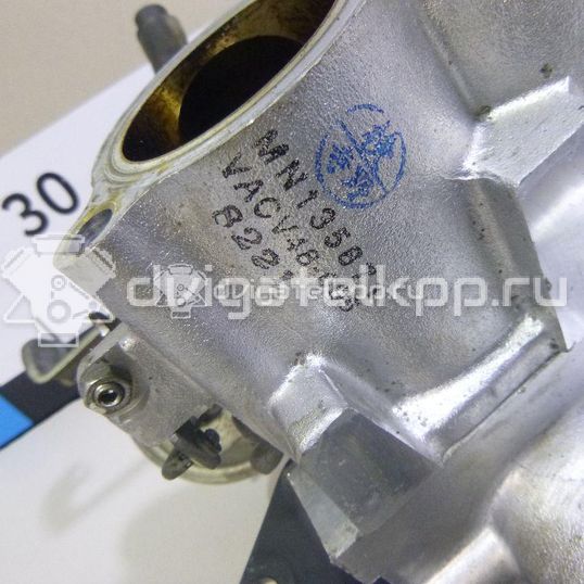 Фото Коллектор впускной для двигателя 6G75 для Mitsubishi Eclipse / Pajero / Galant / Endeavor D8 W, D7 W / 380 Db 202-269 л.с 24V 3.8 л бензин 1542A081