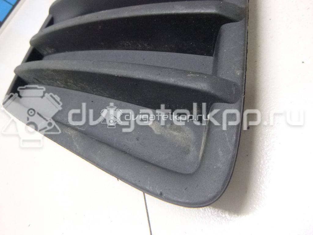 Фото Решетка в бампер правая  1718736 для Ford Focus {forloop.counter}}