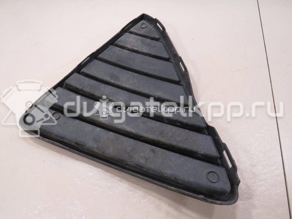 Фото Решетка в бампер правая  1718736 для Ford Focus {forloop.counter}}