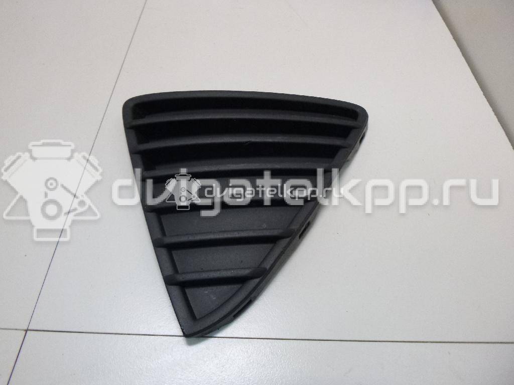 Фото Решетка в бампер правая  1718736 для Ford Focus {forloop.counter}}