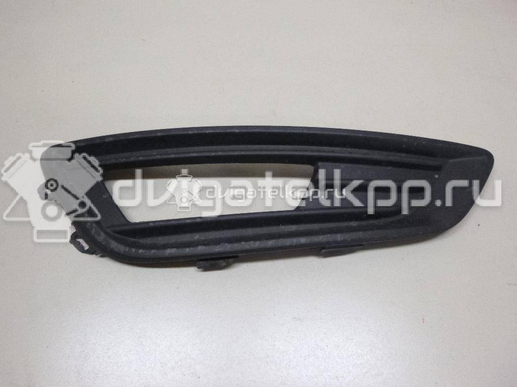 Фото Решетка в бампер правая  1864634 для Ford Focus {forloop.counter}}