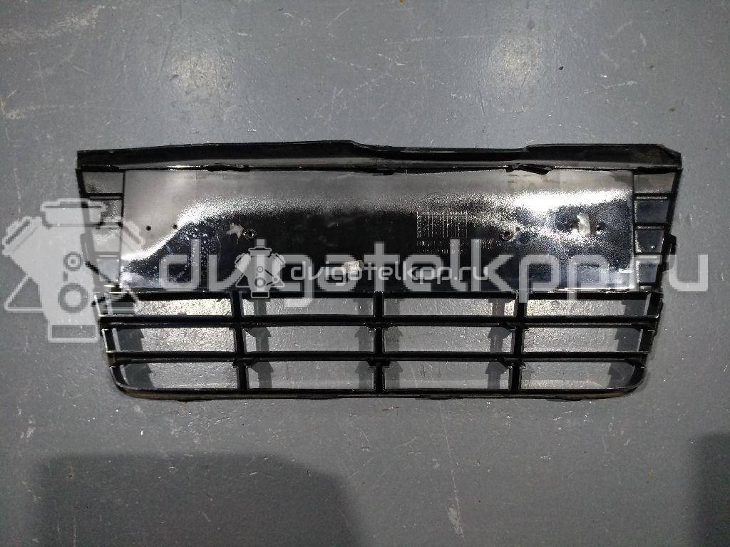 Фото Решетка в бампер центральная  1719219 для Ford Focus {forloop.counter}}