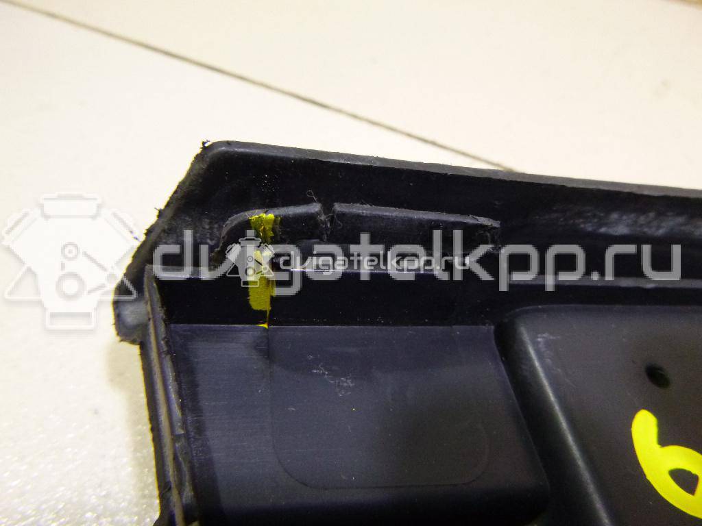 Фото Решетка в бампер центральная  1718734 для Ford Focus {forloop.counter}}