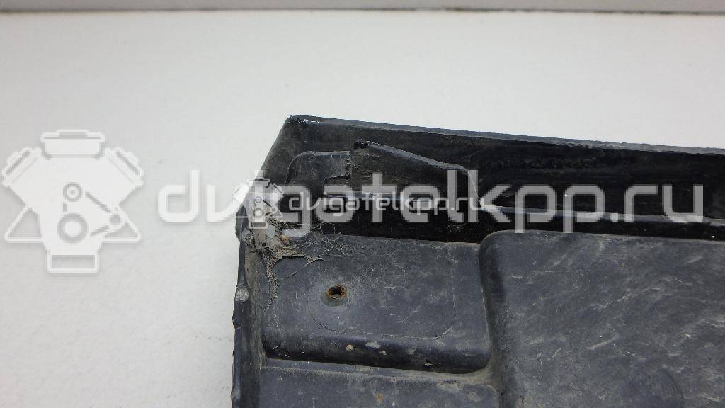 Фото Решетка в бампер центральная  1718734 для Ford Focus {forloop.counter}}