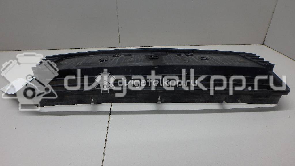 Фото Решетка в бампер центральная  1718734 для Ford Focus {forloop.counter}}