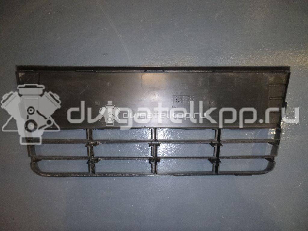 Фото Решетка в бампер центральная  1718734 для Ford Focus {forloop.counter}}