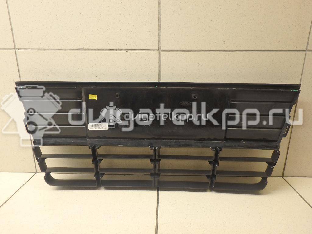 Фото Решетка в бампер центральная  BM5Z17K945GA для Ford Focus {forloop.counter}}