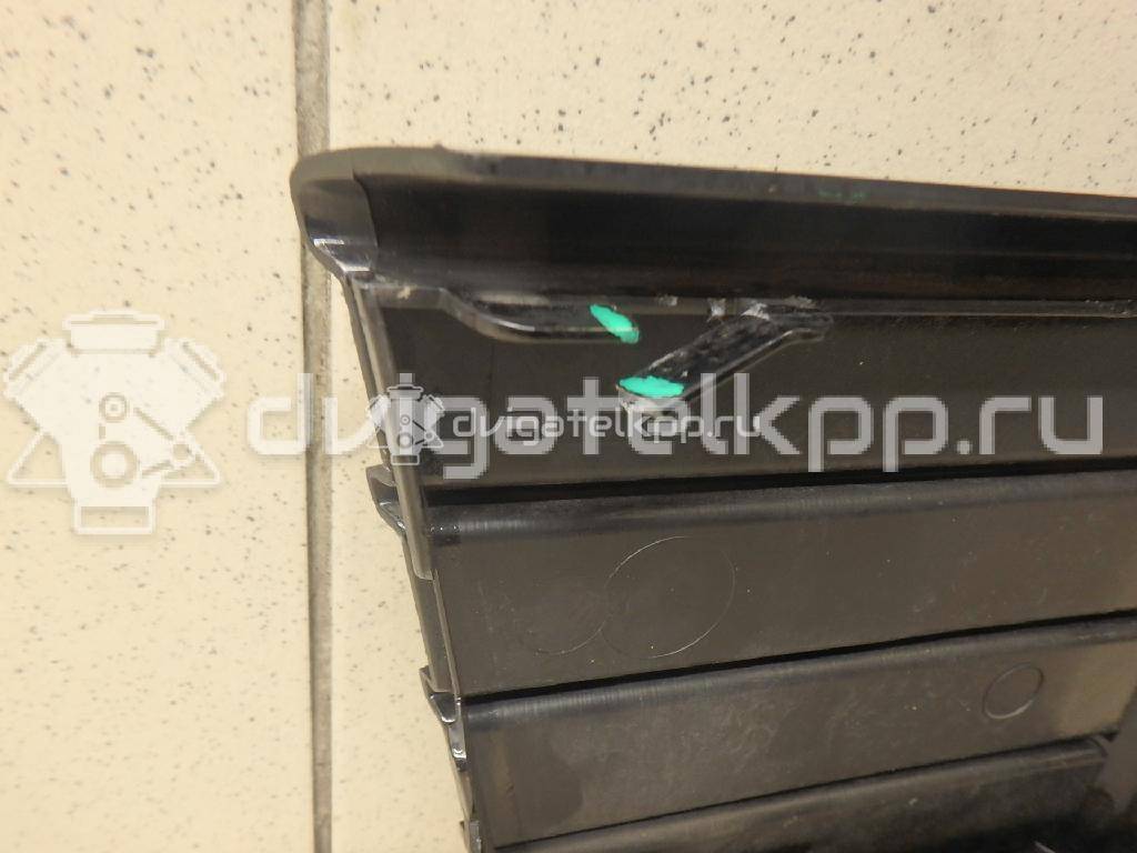 Фото Решетка в бампер центральная  BM5Z17K945GA для Ford Focus {forloop.counter}}