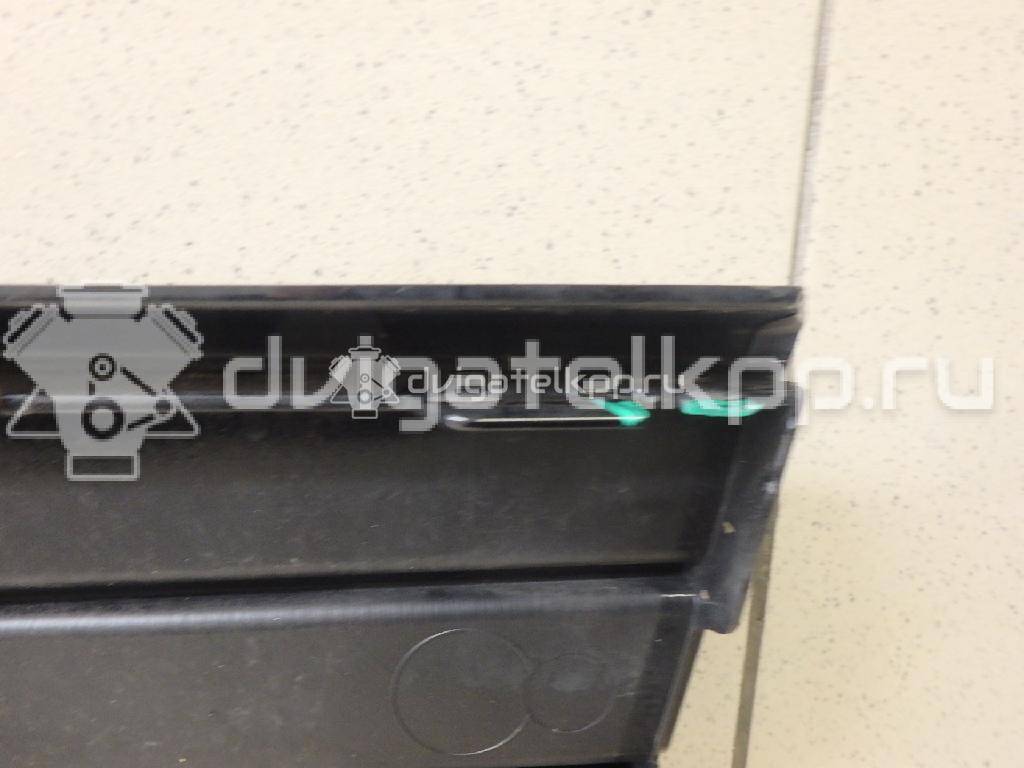 Фото Решетка в бампер центральная  BM5Z17K945GA для Ford Focus {forloop.counter}}