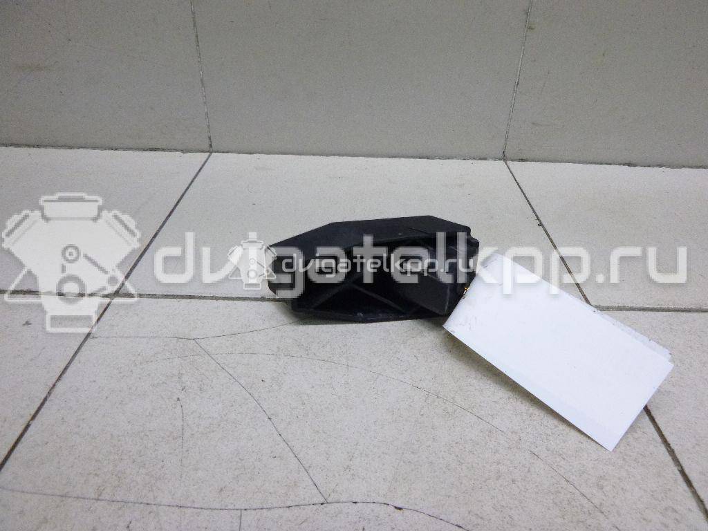 Фото Кронштейн заднего бампера левый  1722284 для Ford Focus {forloop.counter}}