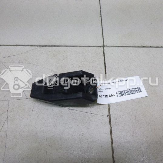 Фото Направляющая заднего бампера правая  1722283 для Ford Focus