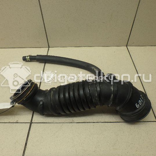 Фото Патрубок воздушного фильтра для двигателя 4D56 (16V) для Mitsubishi Pajero / L 110-178 л.с 16V 2.5 л Дизельное топливо MR571058