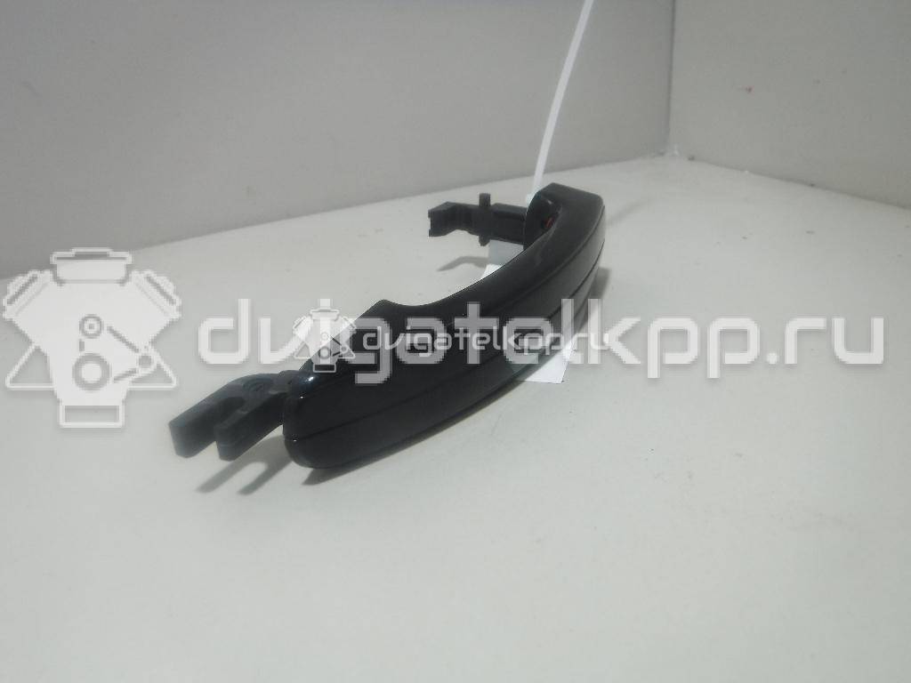Фото Ручка двери передней наружная правая  1305822 для Ford Focus {forloop.counter}}