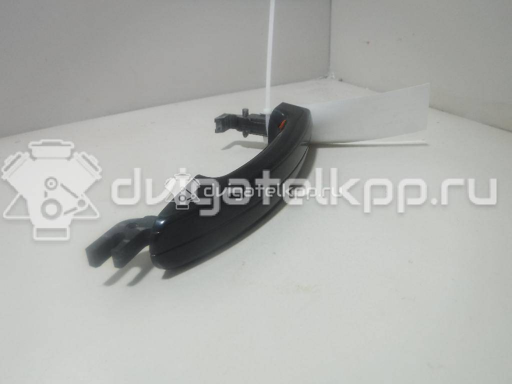 Фото Ручка двери передней наружная правая  1305822 для Ford Focus {forloop.counter}}