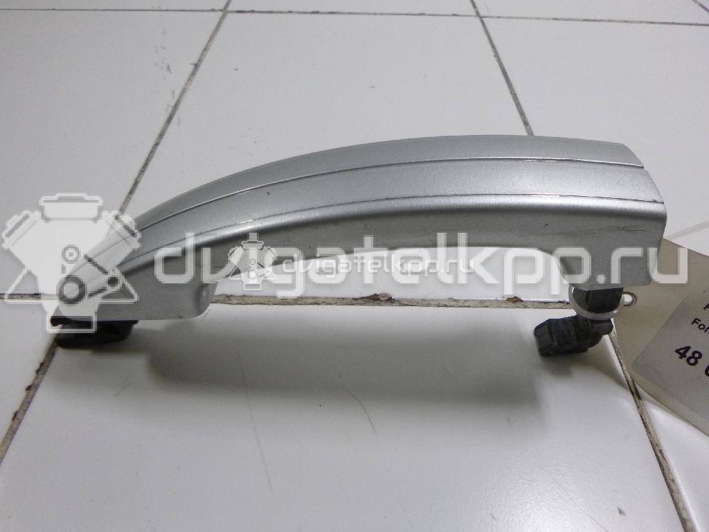 Фото Ручка двери задней наружная левая  1305822 для Ford Focus {forloop.counter}}