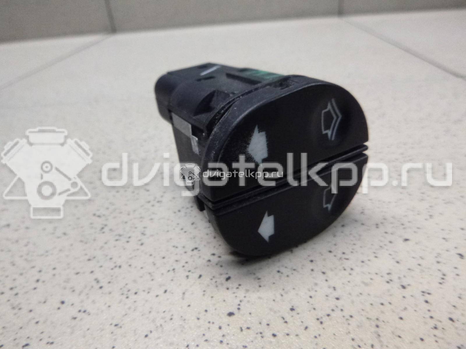 Фото Кнопка стеклоподъемника  1459691 для Ford Fiesta / Fusion Ju {forloop.counter}}