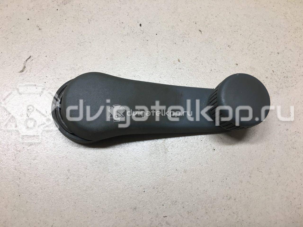 Фото Ручка стеклоподъемника  1H0837581D для ford Galaxy {forloop.counter}}