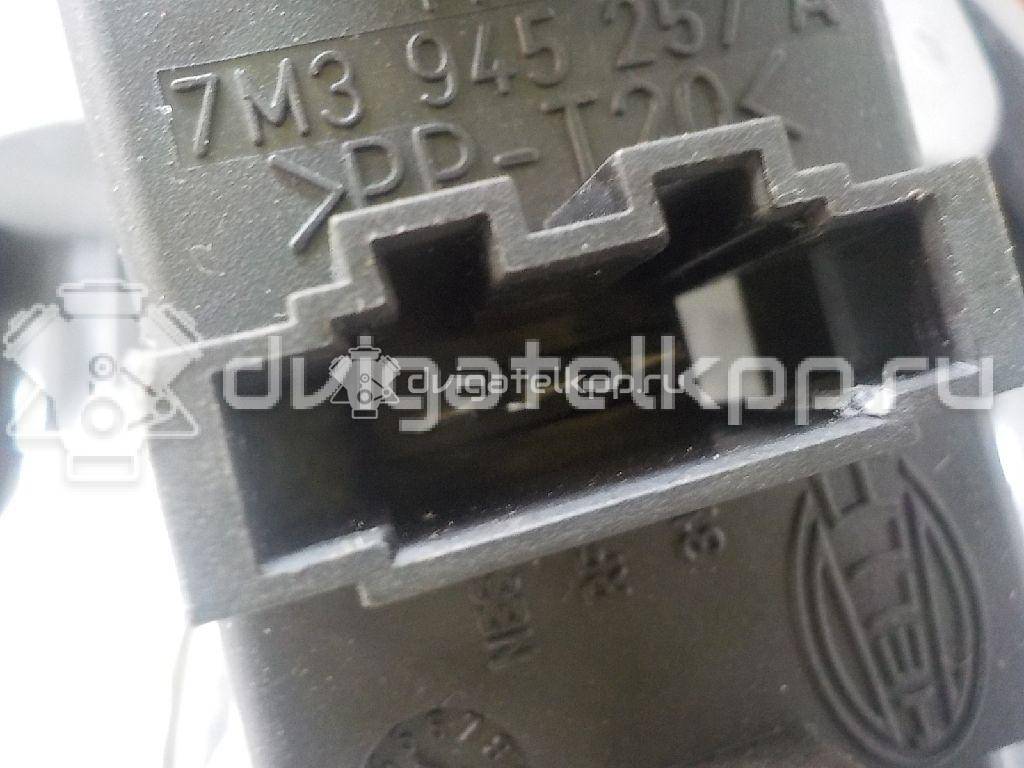 Фото Фонарь задний внутренний правый  1108923 для Ford Galaxy {forloop.counter}}