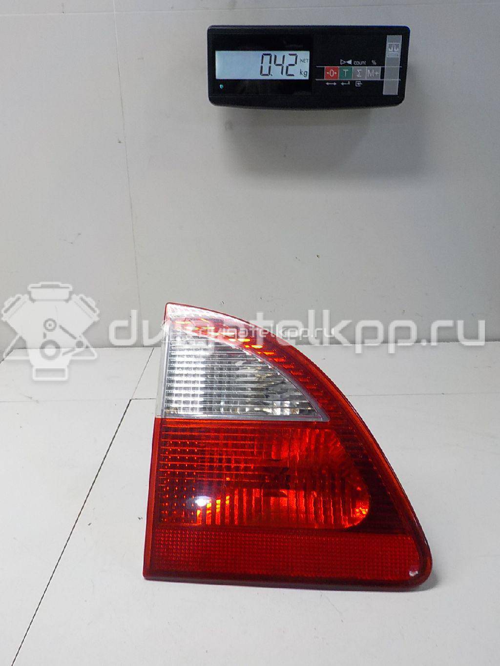 Фото Фонарь задний внутренний левый  1382586 для Ford Galaxy {forloop.counter}}