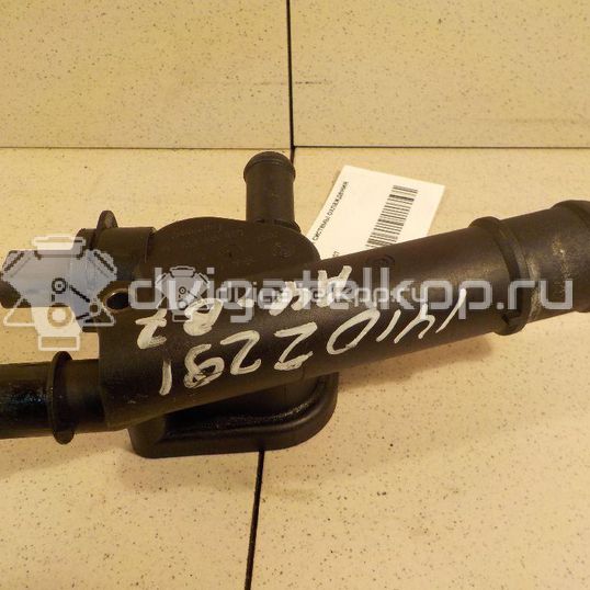 Фото Фланец двигателя системы охлаждения  038121132d для audi A3 [8P1]