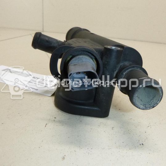 Фото Фланец двигателя системы охлаждения  038121132d для audi A3 [8P1]